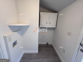 413 Hilltop Cir in Mableton, GA - Building Photo - Building Photo