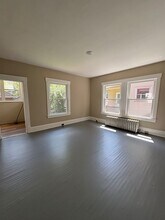 338 Bedford Ave NW in Canton, OH - Building Photo - Building Photo