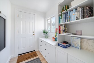 12 W 52nd St in Bayonne, NJ - Building Photo - Building Photo