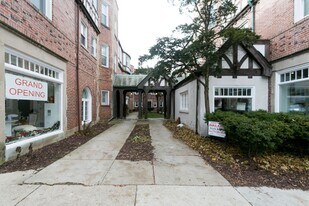 918 Green Bay, Unit C4 in Northfield, IL - Building Photo