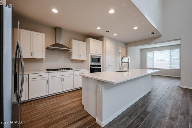32529 N 20th Dr in Phoenix, AZ - Foto de edificio - Building Photo
