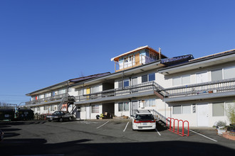 Kailash Ecovillage in Portland, OR - Foto de edificio - Building Photo