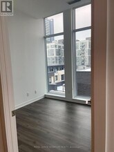 25 Nicholas Ave in Toronto, ON - Building Photo - Building Photo