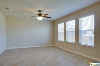 271 Limestone Creek in New Braunfels, TX - Building Photo - Building Photo