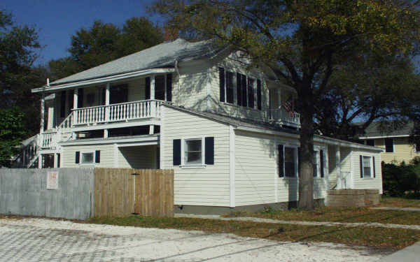 South Boulevard Apartments in Tampa, FL - Building Photo