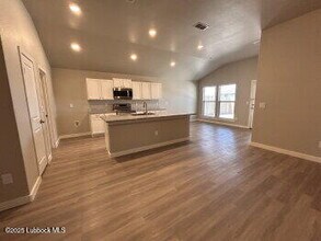 2010 135th St in Lubbock, TX - Building Photo - Building Photo