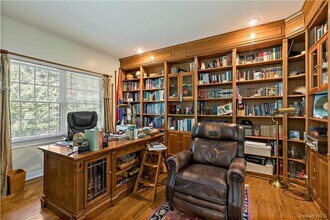 4 Sonoma Rd in Cortlandt Manor, NY - Building Photo - Building Photo