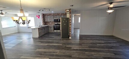 20329 Astoria Ave in Port Charlotte, FL - Building Photo - Building Photo