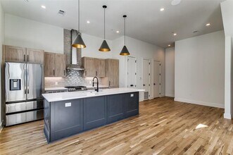 5609 Live Oak St in Dallas, TX - Building Photo - Building Photo