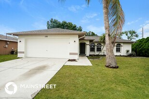 126 SE 7th St in Cape Coral, FL - Building Photo