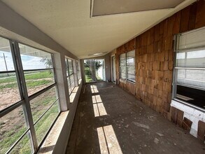 506 N County Rd 1300 in Lubbock, TX - Foto de edificio - Building Photo