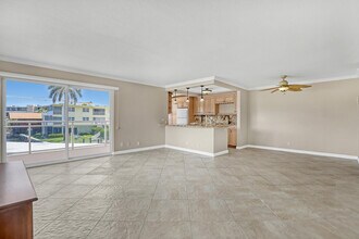 1160 Hillsboro Mile in Hillsboro Beach, FL - Building Photo - Building Photo