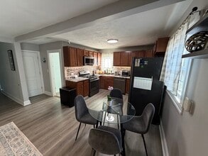 15 Moore St in Winthrop, MA - Building Photo - Building Photo