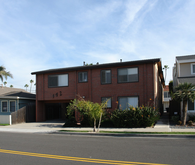 142 5th St in Seal Beach, CA - Building Photo - Building Photo