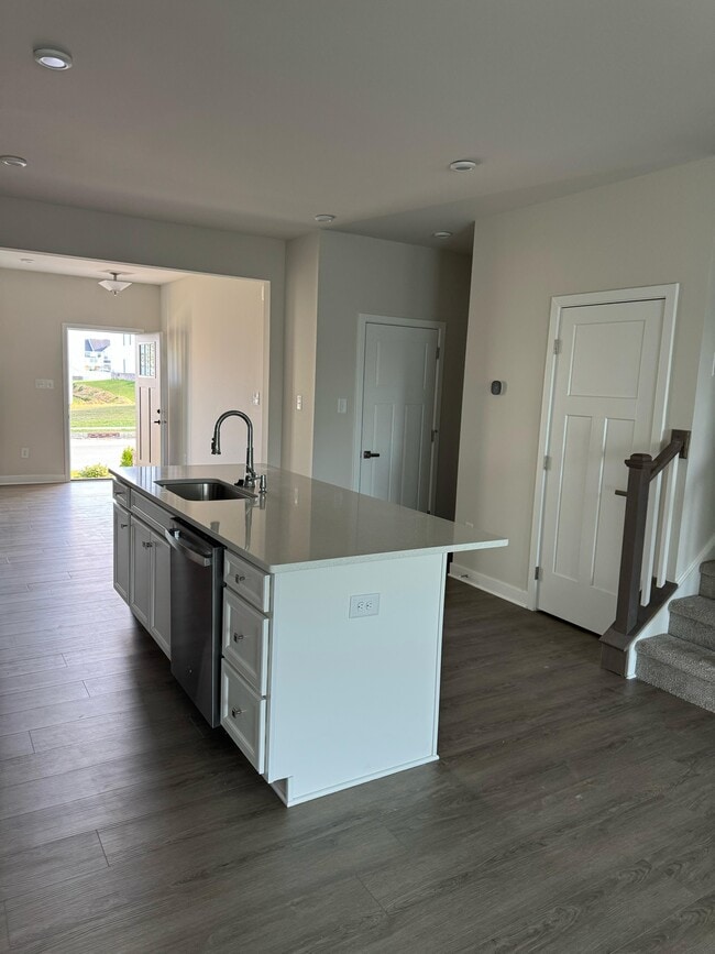 68 Rosemary Wy in Mount Laurel, NJ - Building Photo - Building Photo