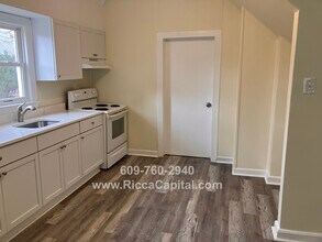 308 13th St, Unit 1A in Hammonton, NJ - Foto de edificio - Building Photo