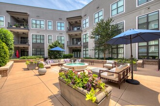 Vickers Roswell in Roswell, GA - Foto de edificio - Building Photo