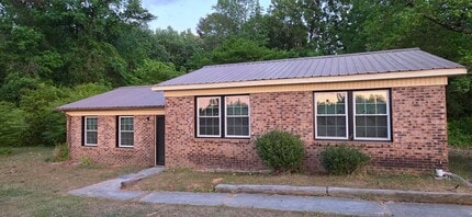 2337 W Wall St in Wadesboro, NC - Building Photo - Building Photo