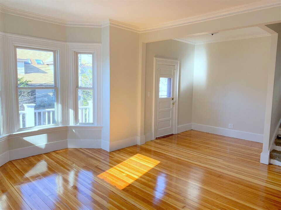 95 Cedar St in Somerville, MA - Building Photo