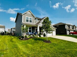 10553 Stableview Dr in Fortville, IN - Building Photo - Building Photo