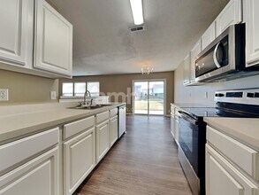 4060 Longfellow Dr in Nashville, TN - Building Photo - Building Photo