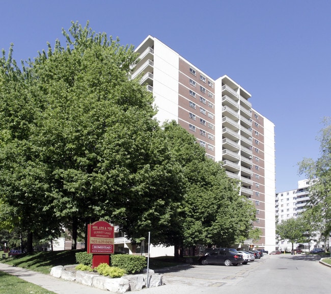 Surrey Lane Apartments in Burlington, ON - Building Photo - Building Photo