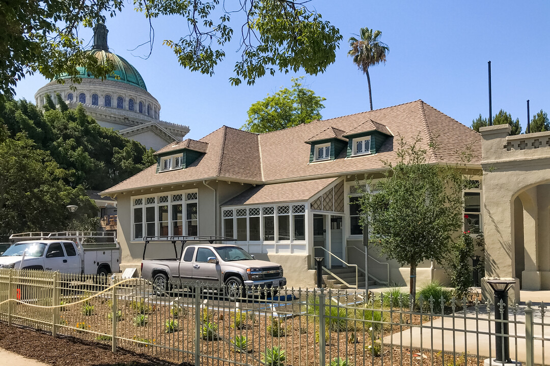 Casa de Rosas Campus in Los Angeles, CA - Building Photo