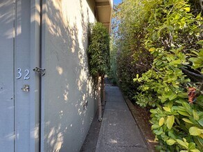 32 Griggs Ln in Napa, CA - Building Photo - Building Photo