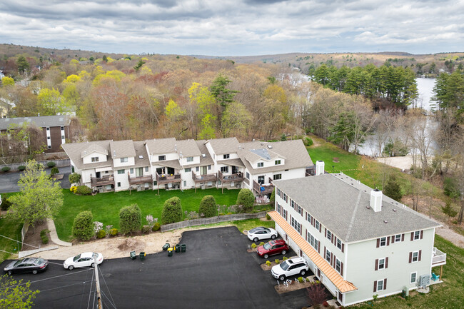 Georgiaville Place Condominiums in Smithfield, RI - Building Photo - Building Photo