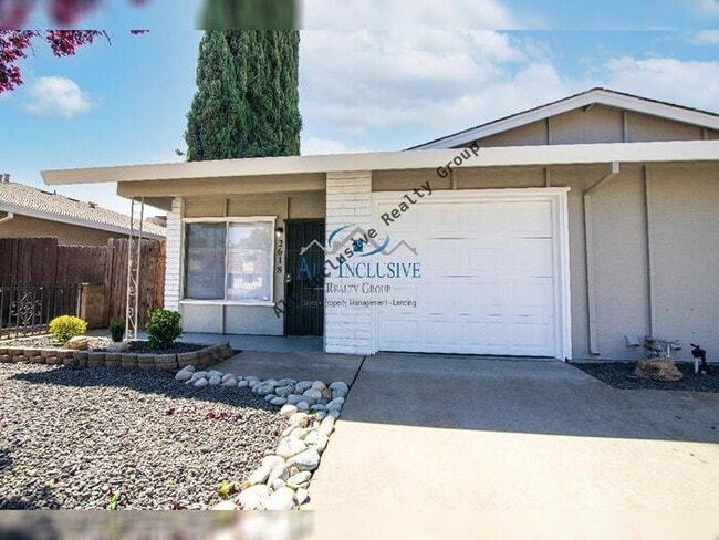 property at 2618 El Parque Cir