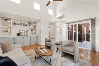 325 S Sierra Ave in Solana Beach, CA - Building Photo - Building Photo