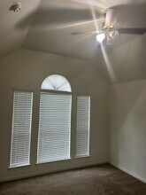13433 Hidden Valley Dr in Montgomery, TX - Building Photo - Building Photo