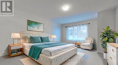 625 Sweetwater Cres in Newmarket, ON - Building Photo - Building Photo
