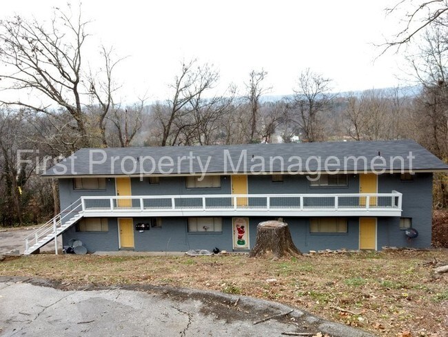 205 Valley View Ave-Unit -1 in Red Bank, TN - Building Photo - Building Photo