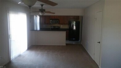 208 Henwick Ct in Chesapeake, VA - Building Photo - Building Photo