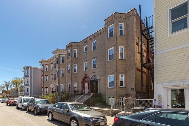 property at 7 Forbes St