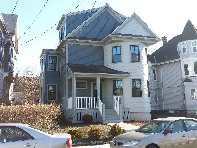 84 Linden St in Boston, MA - Building Photo