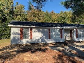 301 Shiloh Dr in Greenville, NC - Building Photo