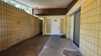 3530 NW 21st St in Gainesville, FL - Foto de edificio - Building Photo