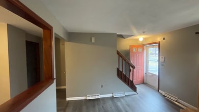 65 Wisteria St in Springfield, MA - Building Photo - Building Photo