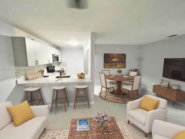 10070 NW 6th St in Pembroke Pines, FL - Building Photo - Building Photo