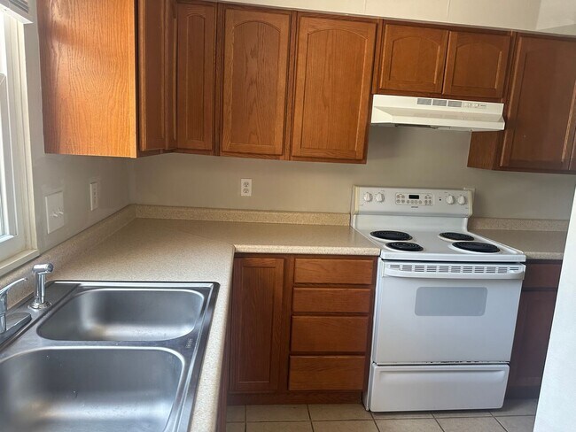 902 W Pine St in Hinesville, GA - Building Photo - Building Photo