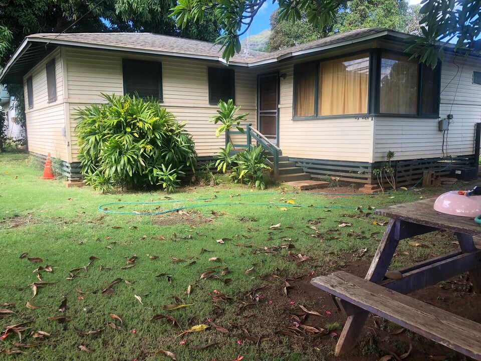 85-850-850 Farrington Hwy in Waianae, HI - Building Photo