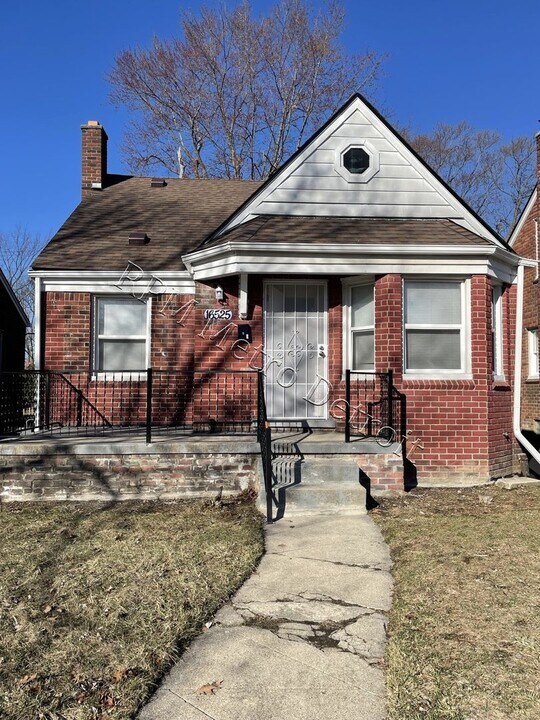 16525 Murray Hill St in Detroit, MI - Building Photo