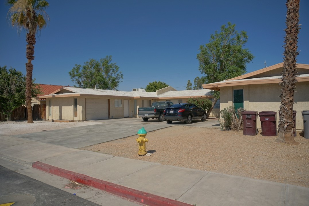 32150 Aurora Vista Rd in Cathedral City, CA - Building Photo