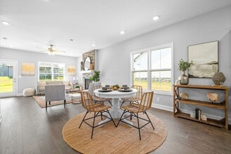 2111 Ireland Wy in Clarksville, TN - Building Photo - Building Photo