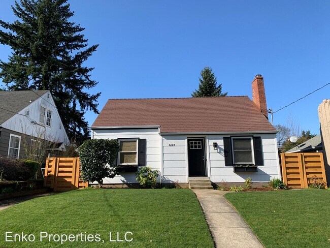 6123 NE 25th Ave in Portland, OR - Building Photo - Building Photo