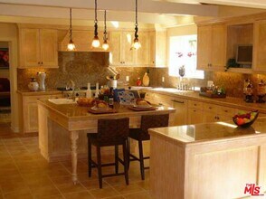 3920 Van Noord Ave in Los Angeles, CA - Building Photo - Building Photo