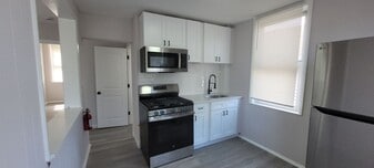 230 Mechanic St in Red Bank, NJ - Building Photo