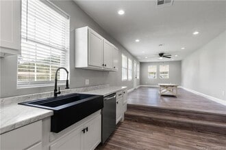 1613 West St in Vinton, LA - Building Photo - Building Photo